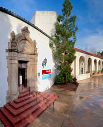 Entrance to the Mills College Art Museum